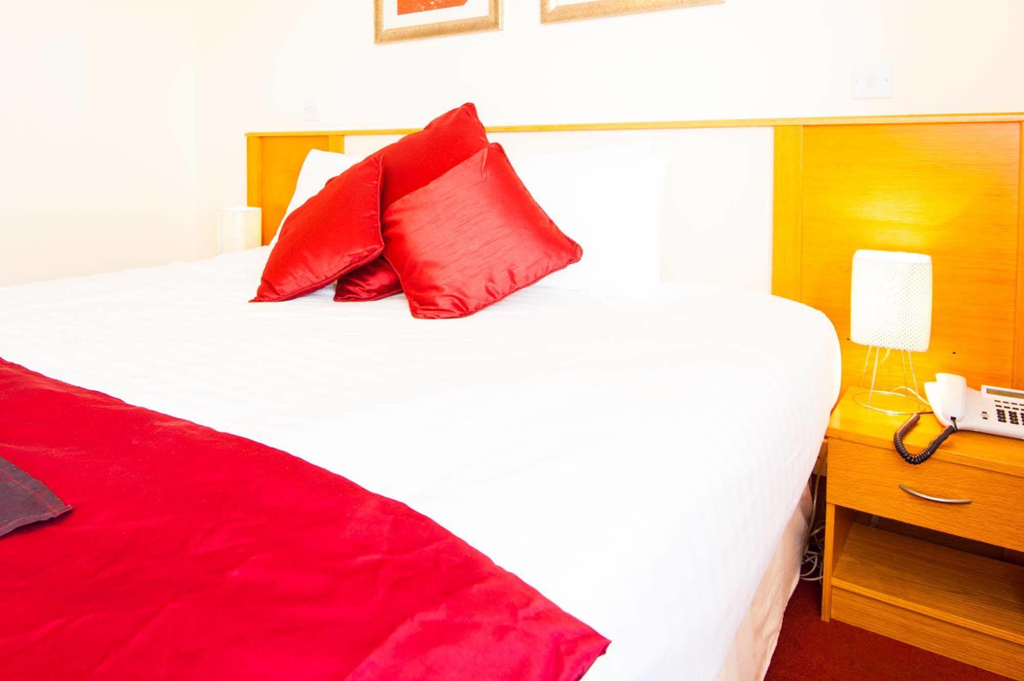 The Arches Hotel Claregalway Kültér fotó